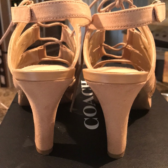 Women’s Naturalizer Sandal Heels - Picture 3 of 3